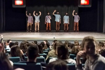 La DPZ concede ayudas a diez municipios para que puedan programar actuaciones en sus teatros y salones de actos