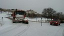 Los bomberos de la DPZ despejan las carreteras de la provincia afectadas por las nevadas